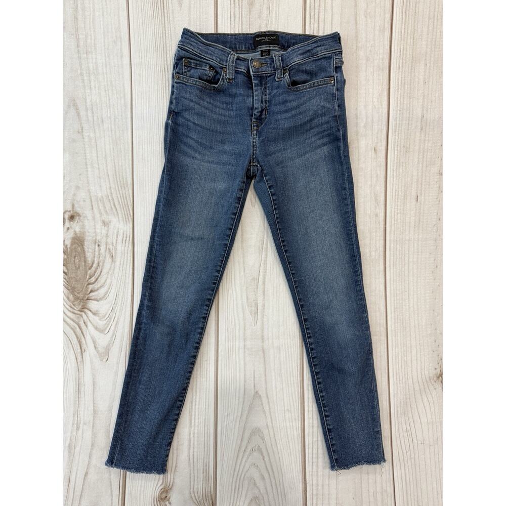 Banana Republic Women's Capri Jeans Medium Wash Petite 25/0 Stretch Denim Mid